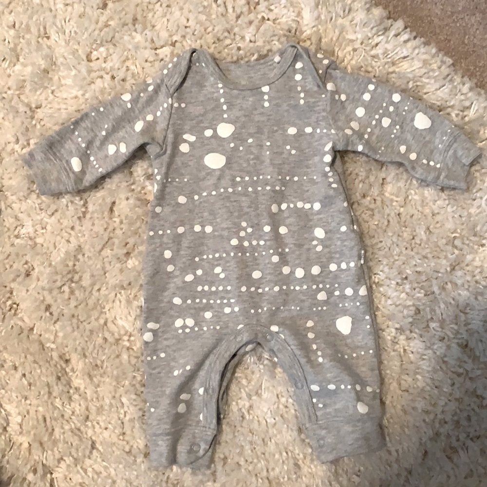 Oliver & Rain Romper Jumpsuit for Baby Boy or Girl - Neutral *New without tags*